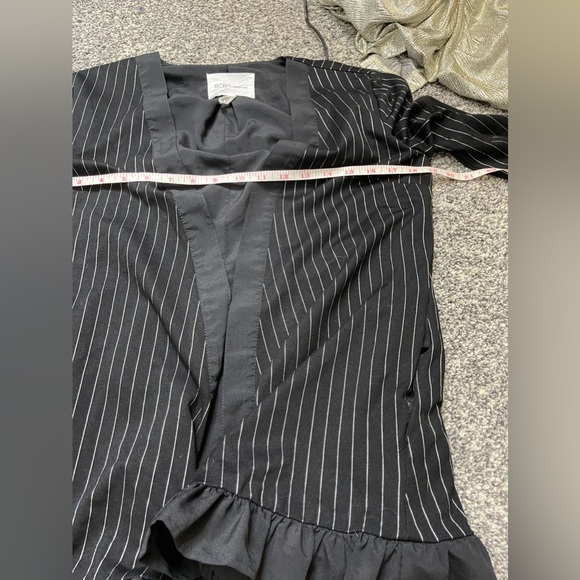 Bcbg generation Black Tuxedo Wrinkle Free Blazer in White Striped Ruffle Trim S - Picture 9 of 10